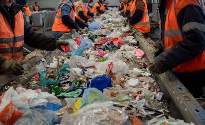 Reciclagem: Total Energies finca estacas nas rotas mecânica e química.