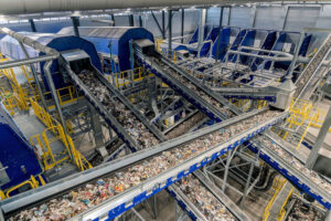 Sutco: plantas de até 100.000 t/a para triagem de resíduos para reciclagem.