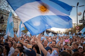 Argentina: torcida pelo retorno à estabilidade para o país voltar a crescer.