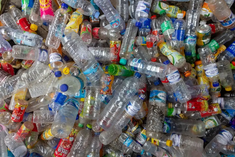 PET: maior recicladora da Califórnia encerra produção