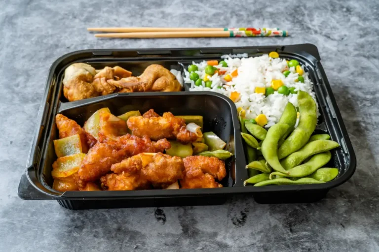 Japão: crise nas embalagens de comida para viagem